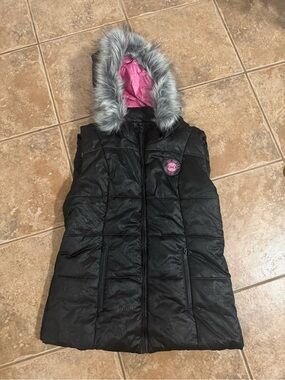 Womens’ Black Puffer Vest with Faux Fur Hood and Pink Lining